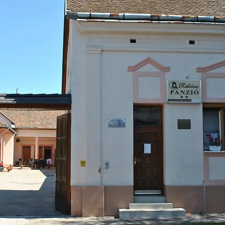 Rákóczi Vendégház 2*